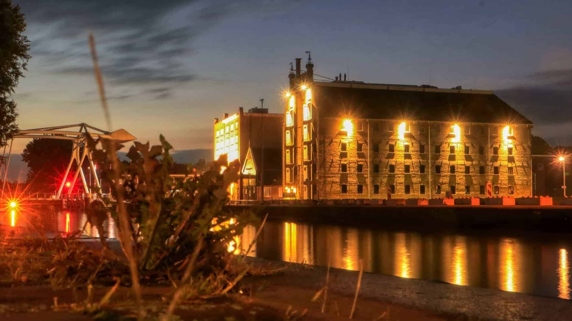 franeker-factorij-superseo-1.jpg Prachtig oud pakhuis uit 1874