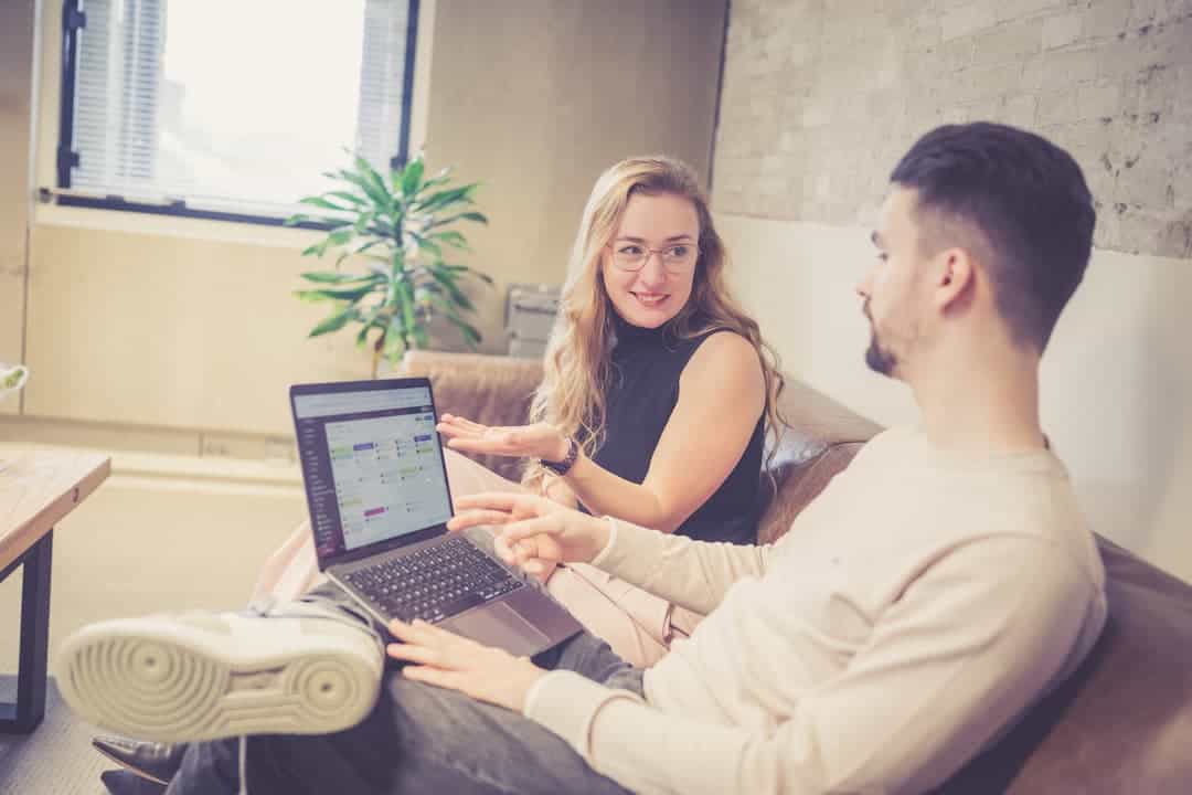 Super SEO '24 Shoot (C) www.guidohibma.nl - Fotograaf-288 (1) Hand met klant