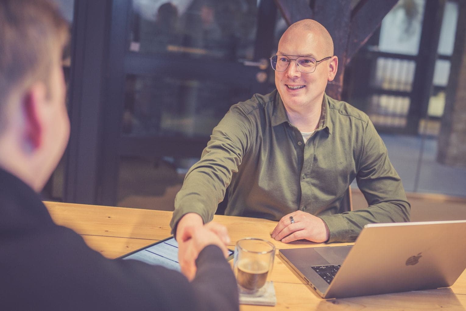 1530-1020-max (2) (1) Klantgesprek leadgeneratie